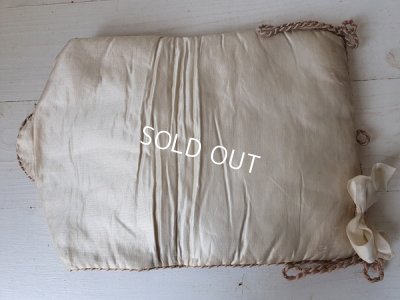 画像4: アンティークシルクハンキーケース