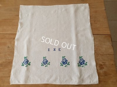 画像4:  ハンガリアン花柄刺繍リネンクロス