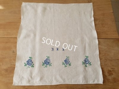 画像6:  ハンガリアン花柄刺繍リネンクロス