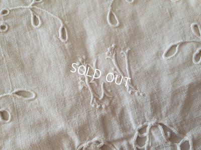 画像6: リボンとモノグラム入りカット刺繍ポーチ