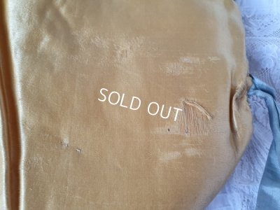 画像17: すみれ柄シルクハンキーケース