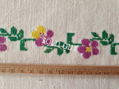 画像4: ハンガリアン花柄刺繍リネンクロス