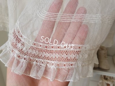 画像11: アンティークチュールレースベビーケープ付きドレス