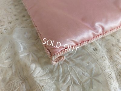 画像9: アンティーク刺繍ハンキーケース