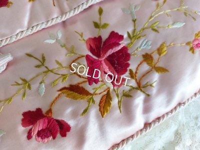 画像3: アンティーク刺繍ハンキーケース