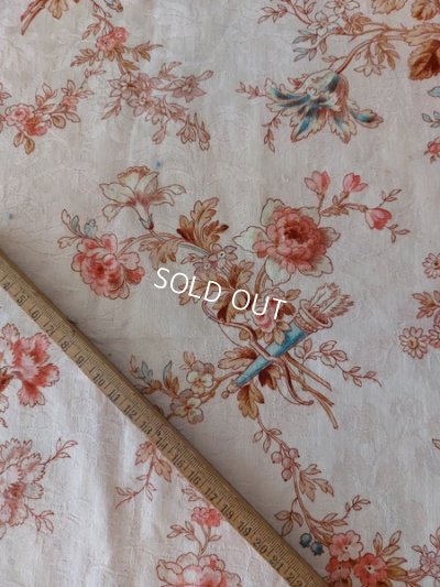 画像4: アンティーク花かご柄ファブリック