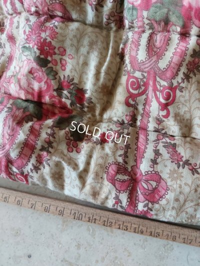 画像24: アンティークローズ柄キルト