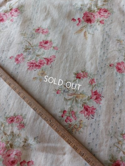 画像2: アンティークローズ柄フレンチカーテン(235×204)