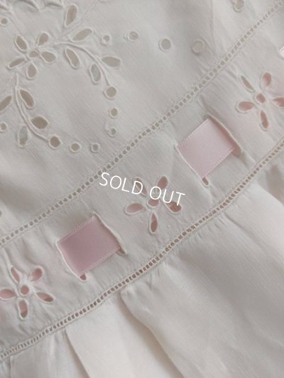 画像14: アンティークベビードレスとシューズ