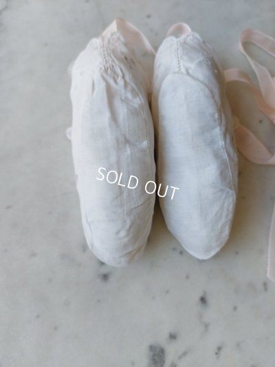 画像25: アンティークベビードレスとシューズ