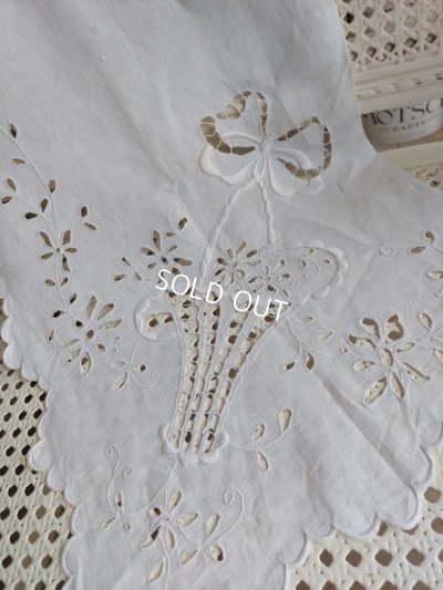 画像2: アンティーク花かご柄リネンカーテン