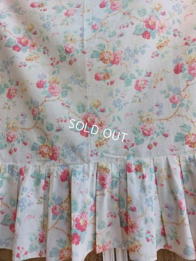 画像16: アンティーク花柄カーテン