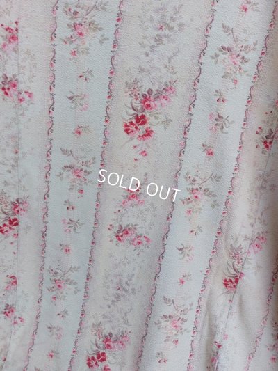 antiquefrenchfloralfabric