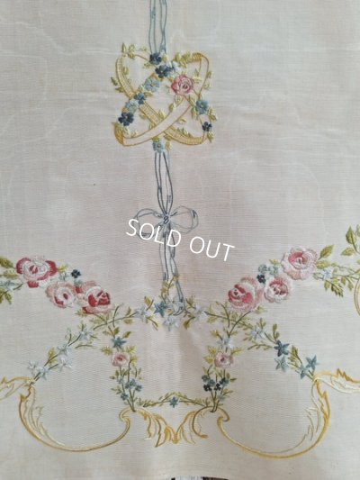 画像5: アンティークローズとリボンの刺繍クロス