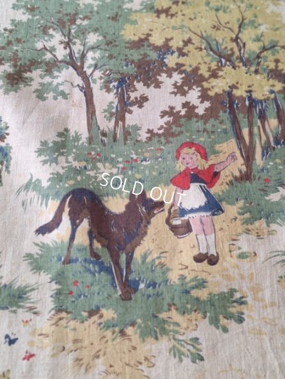 画像20: 赤ずきんちゃん柄生地