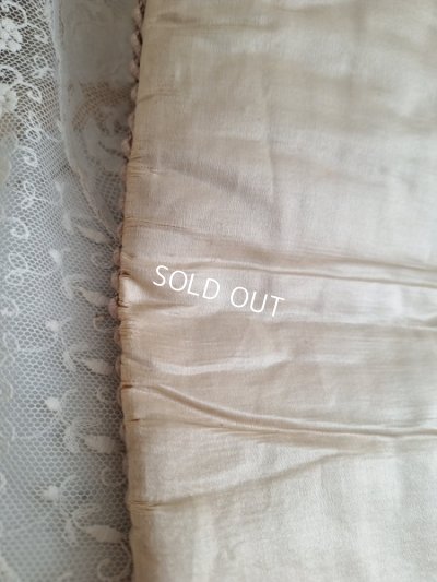 画像10: アンティークシルクハンキーケース