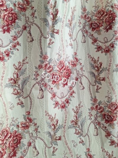 frenchcurtain