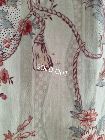 画像14: ローズ柄カーテン