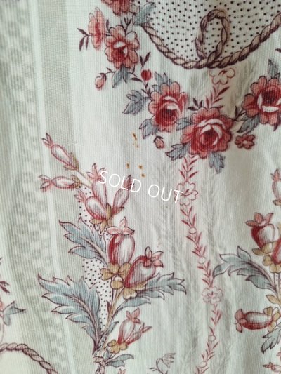 画像12: ローズ柄カーテン