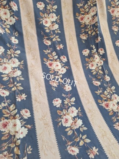 画像3: アンティークローズ柄カーテン