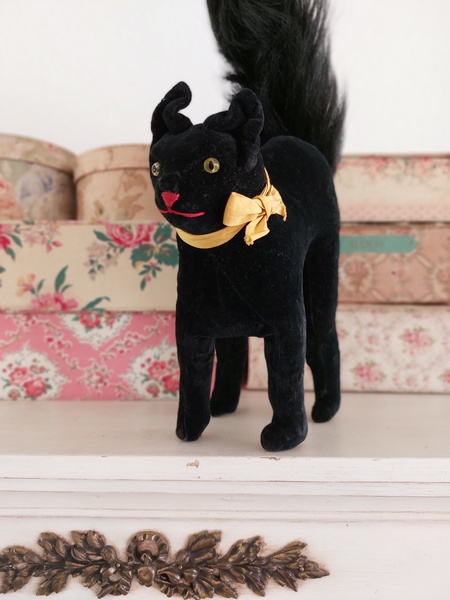 画像1: シュタイフ社の黒猫TomCat