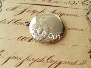 画像3: マーガレット柄ロケットペンダントトップ