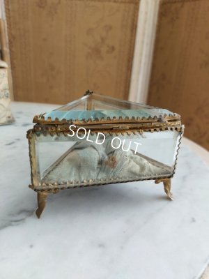 画像4: アンティーク三角形ガラスジュエリーケース