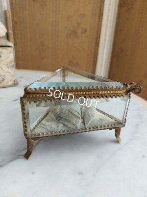 画像5: アンティーク三角形ガラスジュエリーケース