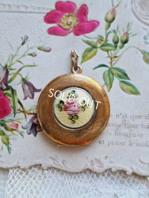 画像3: アンティークローズ柄ギロッシュエナメルペンダントトップ