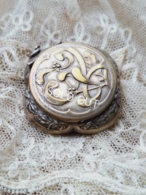 画像9: アンティークやどり木柄パウダーケース