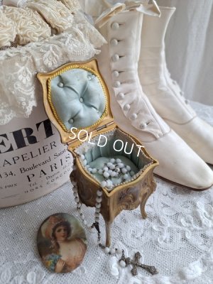 antiquejewelrybox
