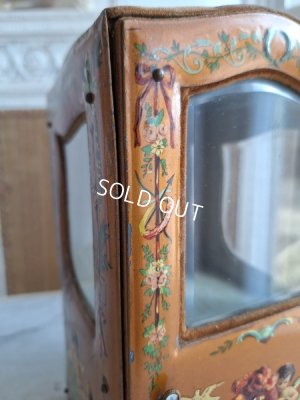 画像30: 天使のガラスケース