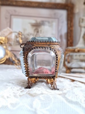 画像14: アンティークガラスジュエリーケース