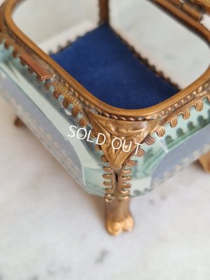 画像4: アンティークガラスジュエリーボックス