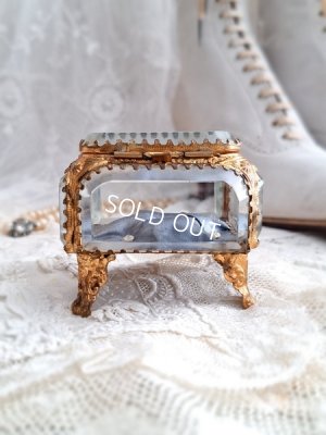 画像14: アンティークガラスジュエリーケース