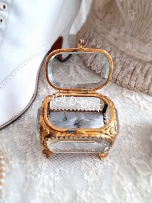 画像8: アンティークガラスジュエリーケース