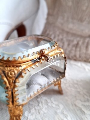 画像16: アンティークガラスジュエリーケース