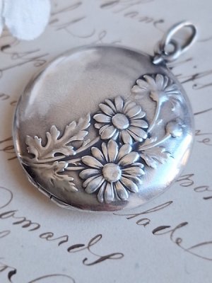 画像2: マーガレットシルバーペンダントトップ