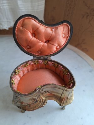 画像2: ロココ装飾クッションジュエリーケース