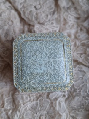 画像12: ボックス付アンティークガーネット石リング