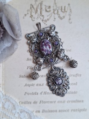vintagependanttop
