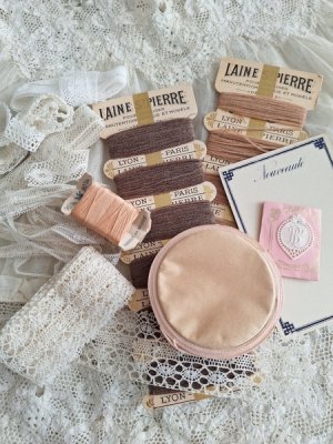antiquesewinggoods