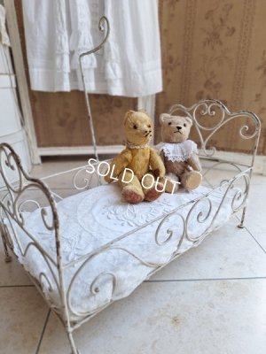 画像2: アンティークアイアンドールベッド