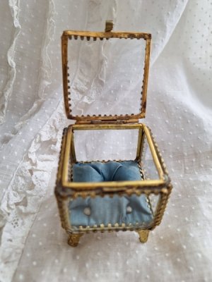 画像7: クッション付ガラスジュエリーケース