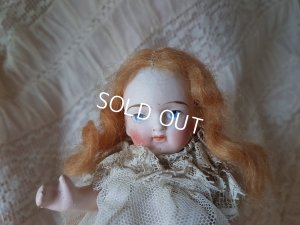 画像2: バスケット付きビスクドール