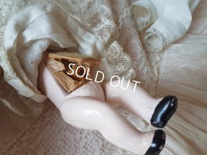 画像7: バスケット付きビスクドール