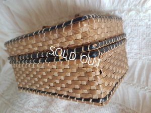 画像14: バスケット付きビスクドール