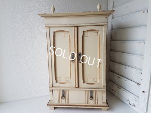 画像11: ドールキャビネット