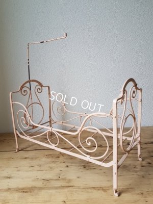 画像18: アイアン製ドールベッド