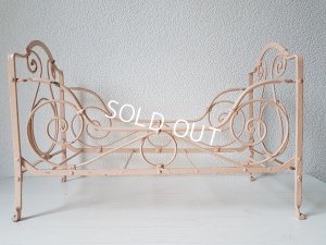 画像2: アイアン製ドールベッド
